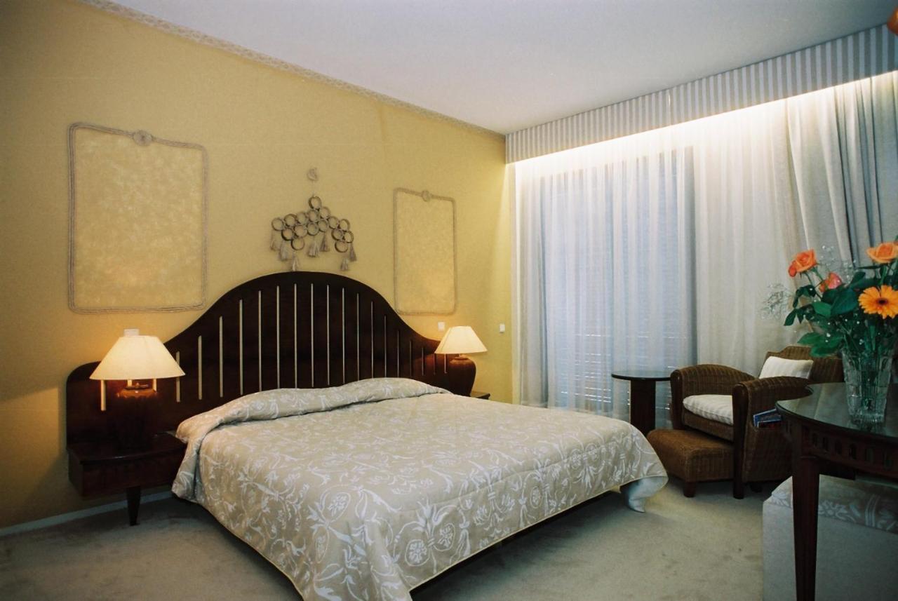 Nepheli Hotel Солун Екстериор снимка